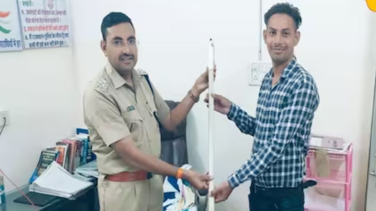 engineer-devraj-made-a-stick-that-gives-electric-shock-for-police