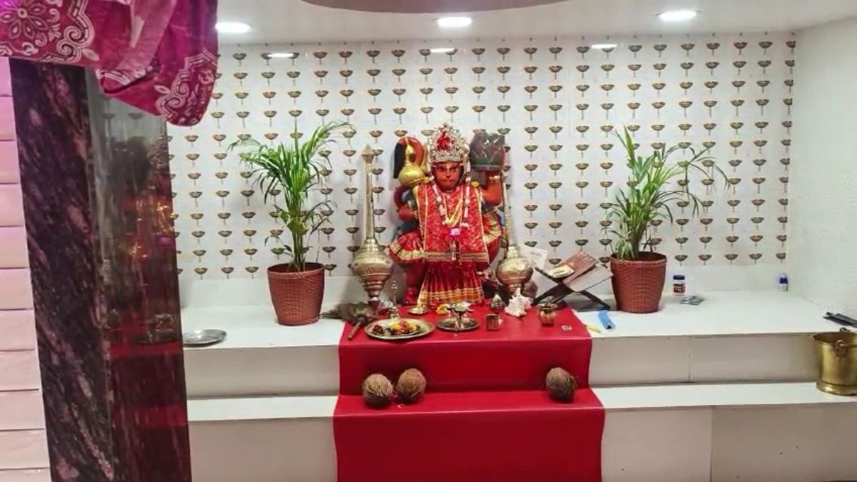 bhavya-hanuman-mandir-ki-sthapna-raigarh